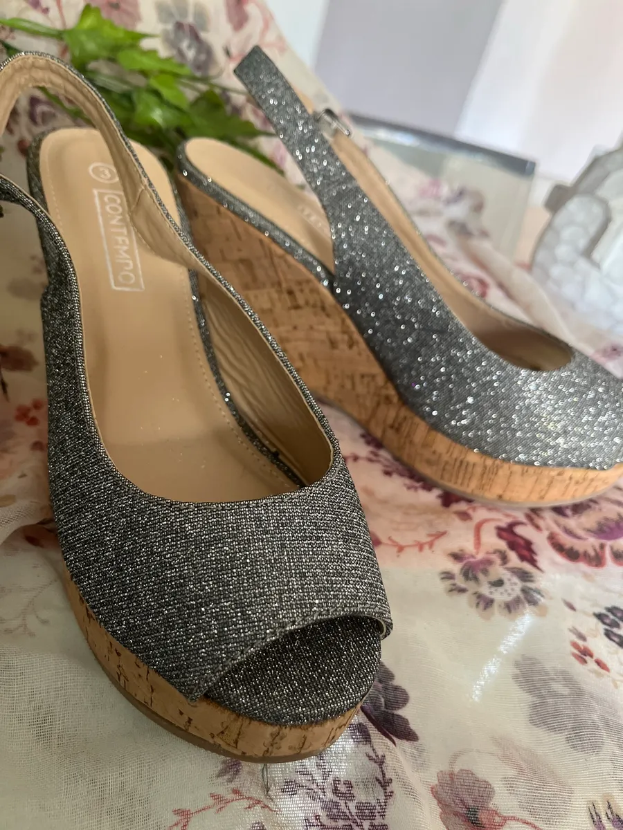 Contempo Glitter Peep-Toe Wedges – Size 3